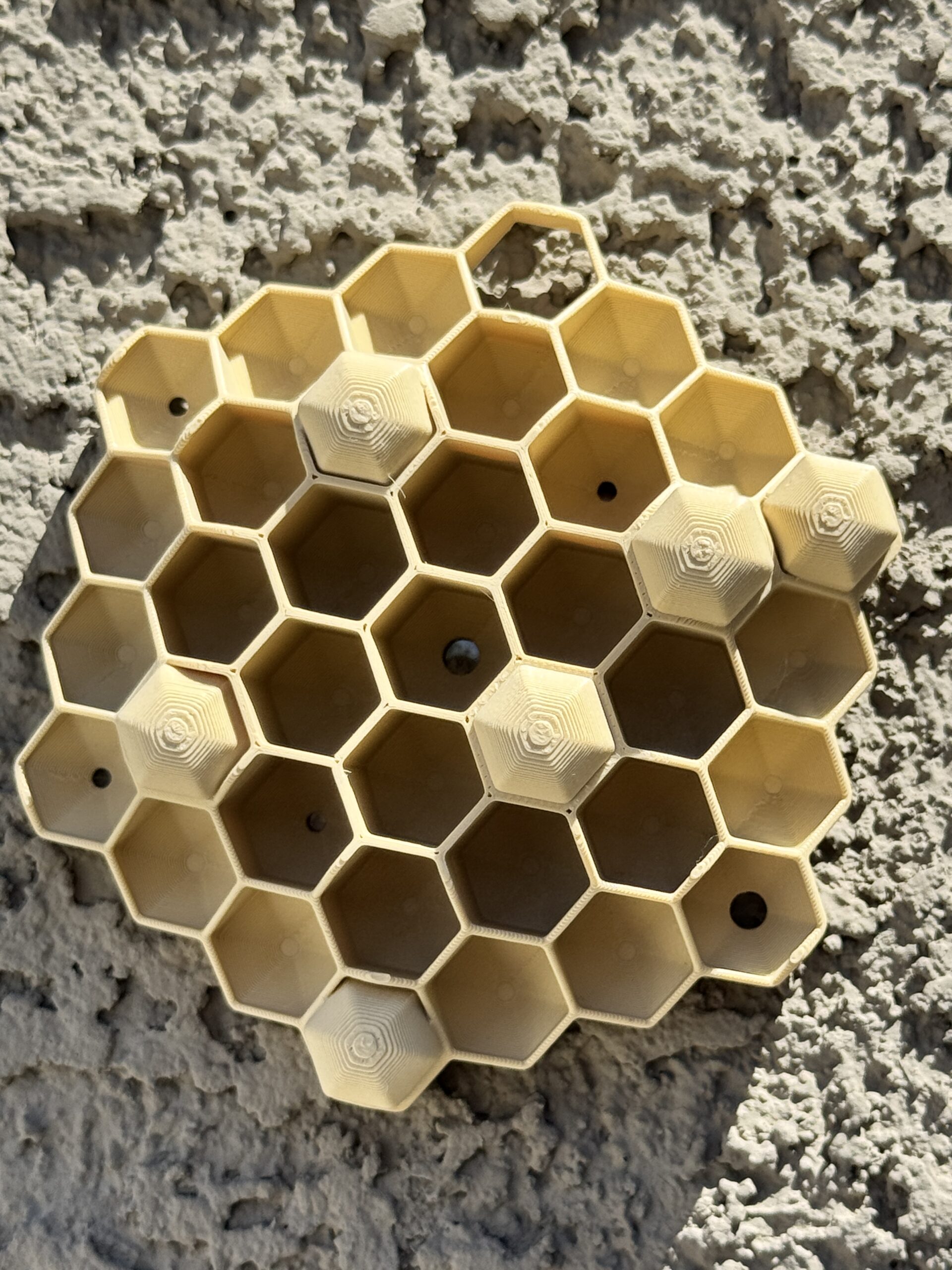 Wasp Deterrent Fake Nest – Chemical-Free Wasp Repellent (Set of 3) - Image 9