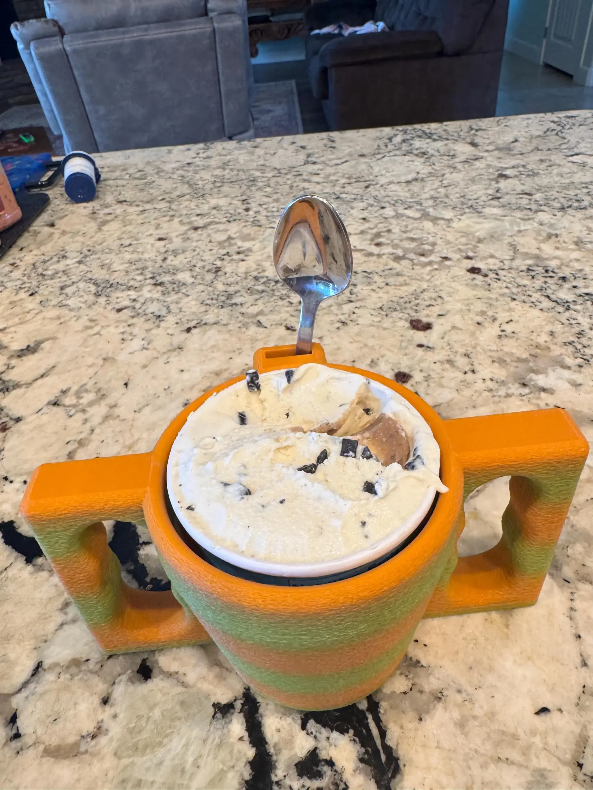 Ice Cream Queen: Pint Pal Hands-Free Container - Image 6