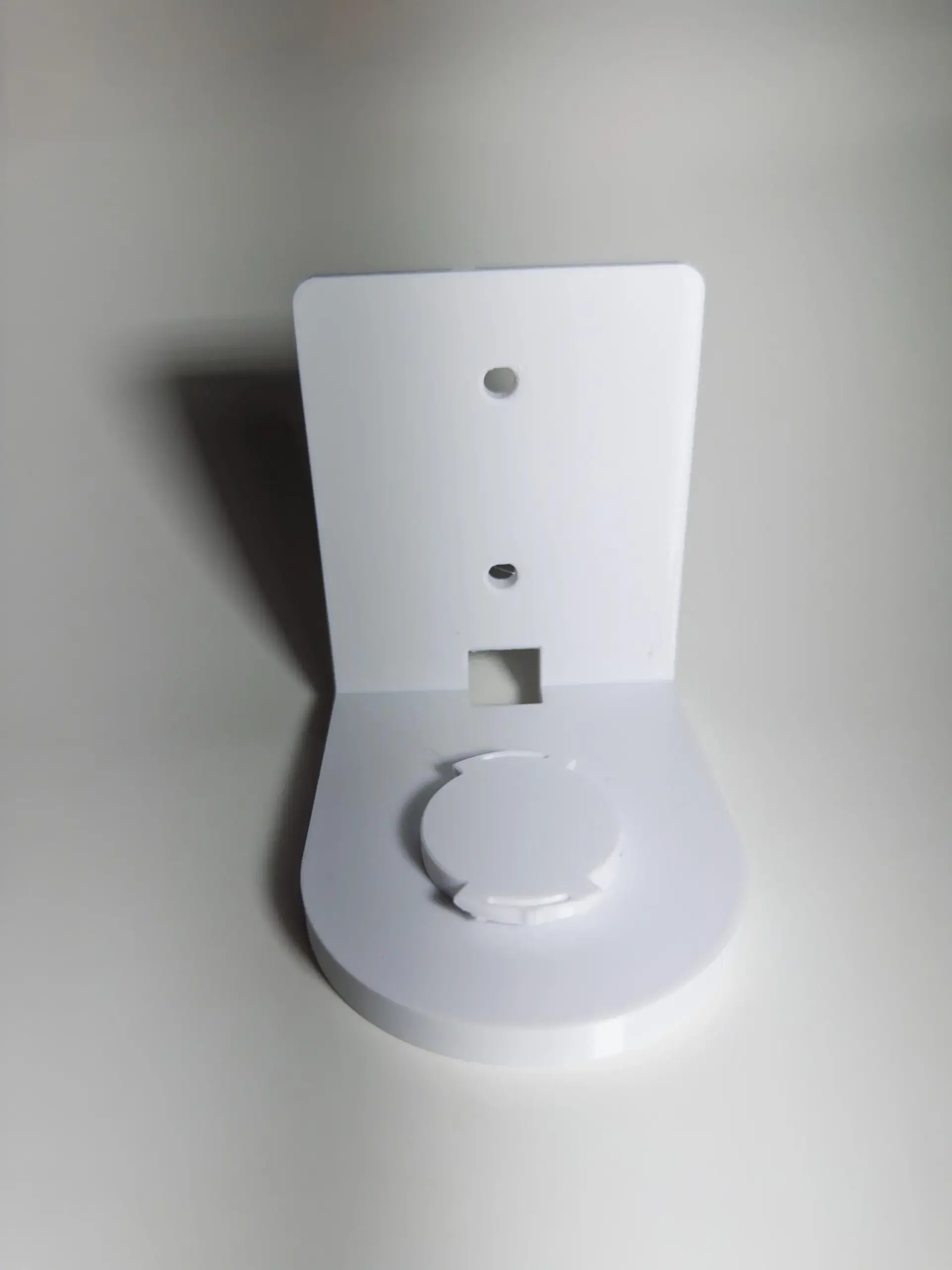 Eufy E220 Camera Wall Mount - Image 3